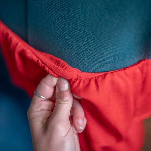 BCBGMAXAZRIA Strapless Ruffle-Top Red Berry Dress – Size XXS – Mini Dress - Picture 6 of 7